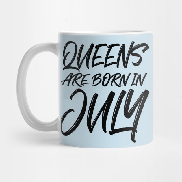 Queens are born in July by V-shirt